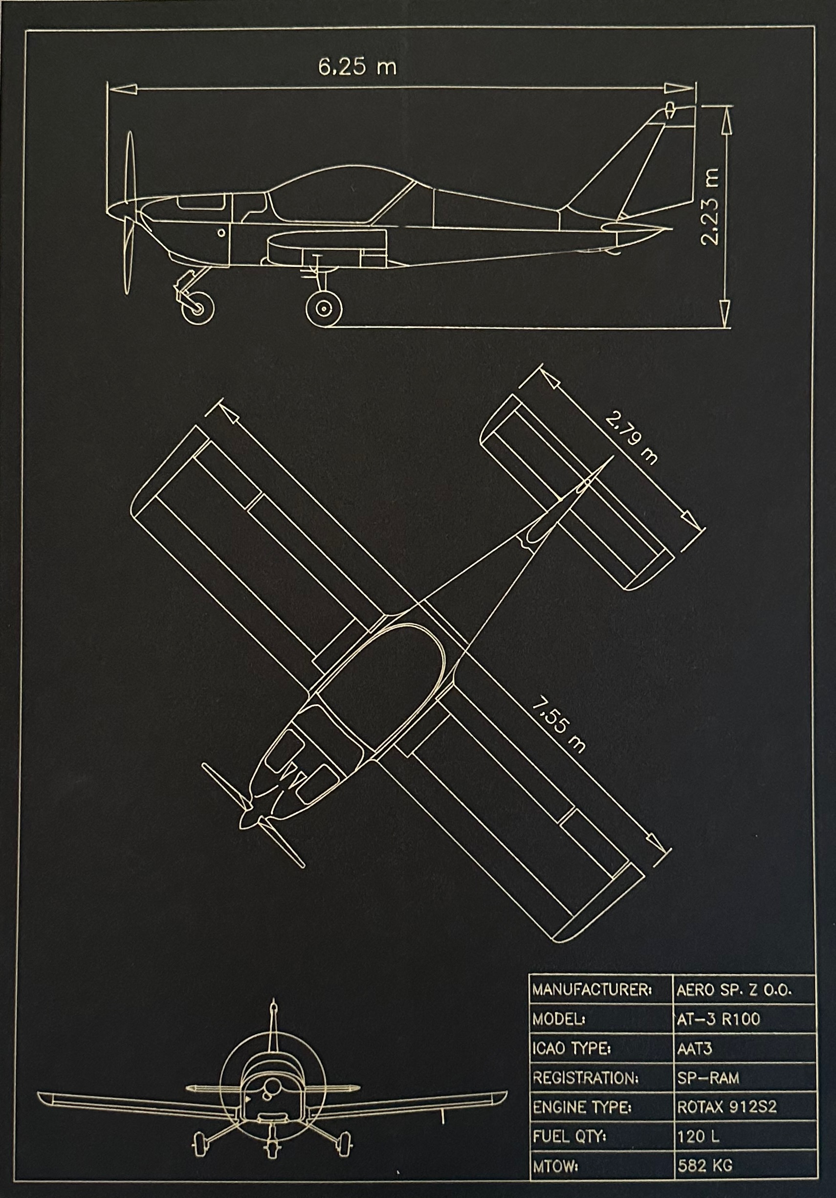 Aero AT-3 Złoty na Czarnym